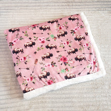 Load image into Gallery viewer, Floral Buffalo Blanket
