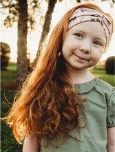 Load image into Gallery viewer, Floral Buffalo Headband