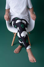 Load image into Gallery viewer, Kid's Buffalo Irish Leggings